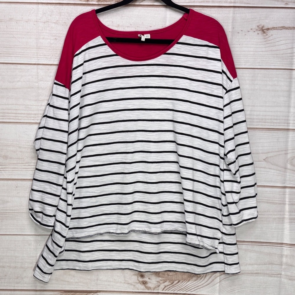 Cato Striped Top Womens 22/24W White Black Red Excellent Long Sleeve High Low